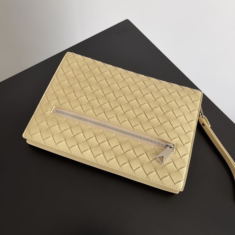 Bottega Veneta Clutch Bags